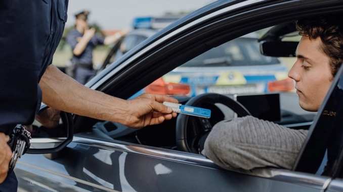 Contrôle de police avec test salivaire
